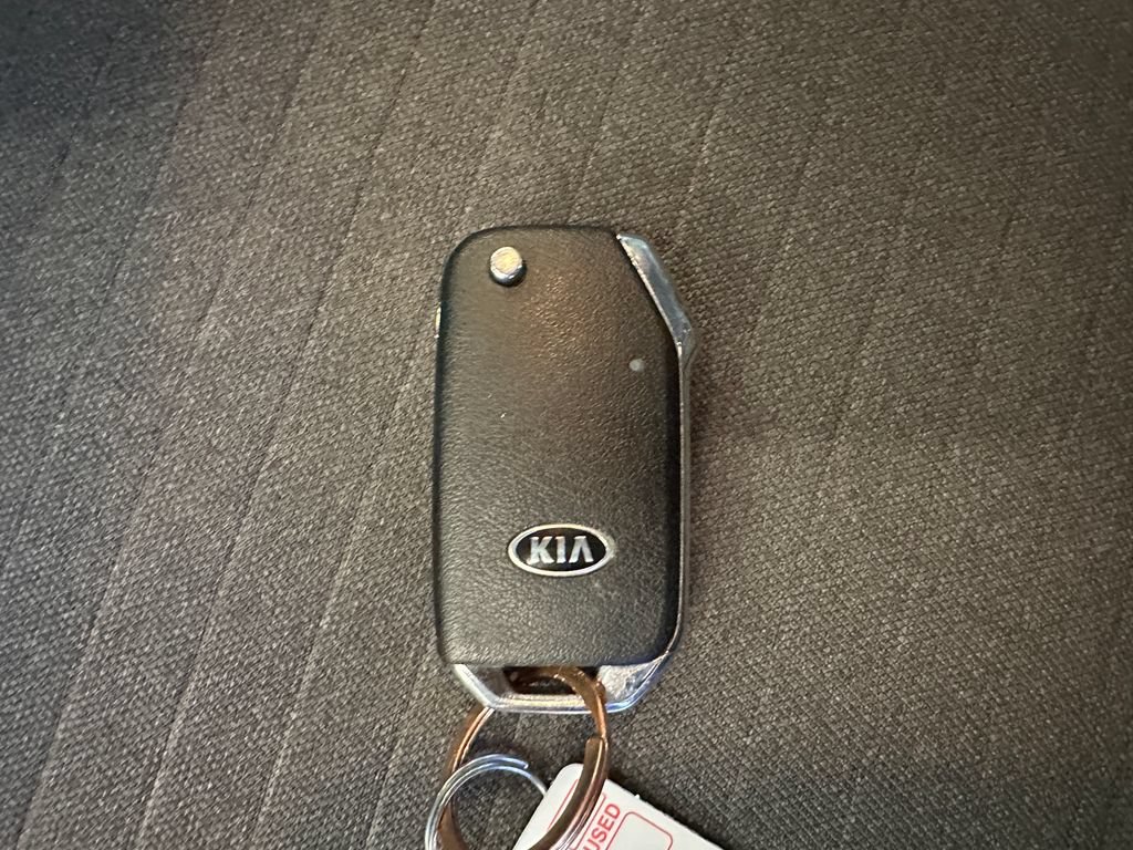 Used 2021 Kia Seltos S AWD/4WD image 17