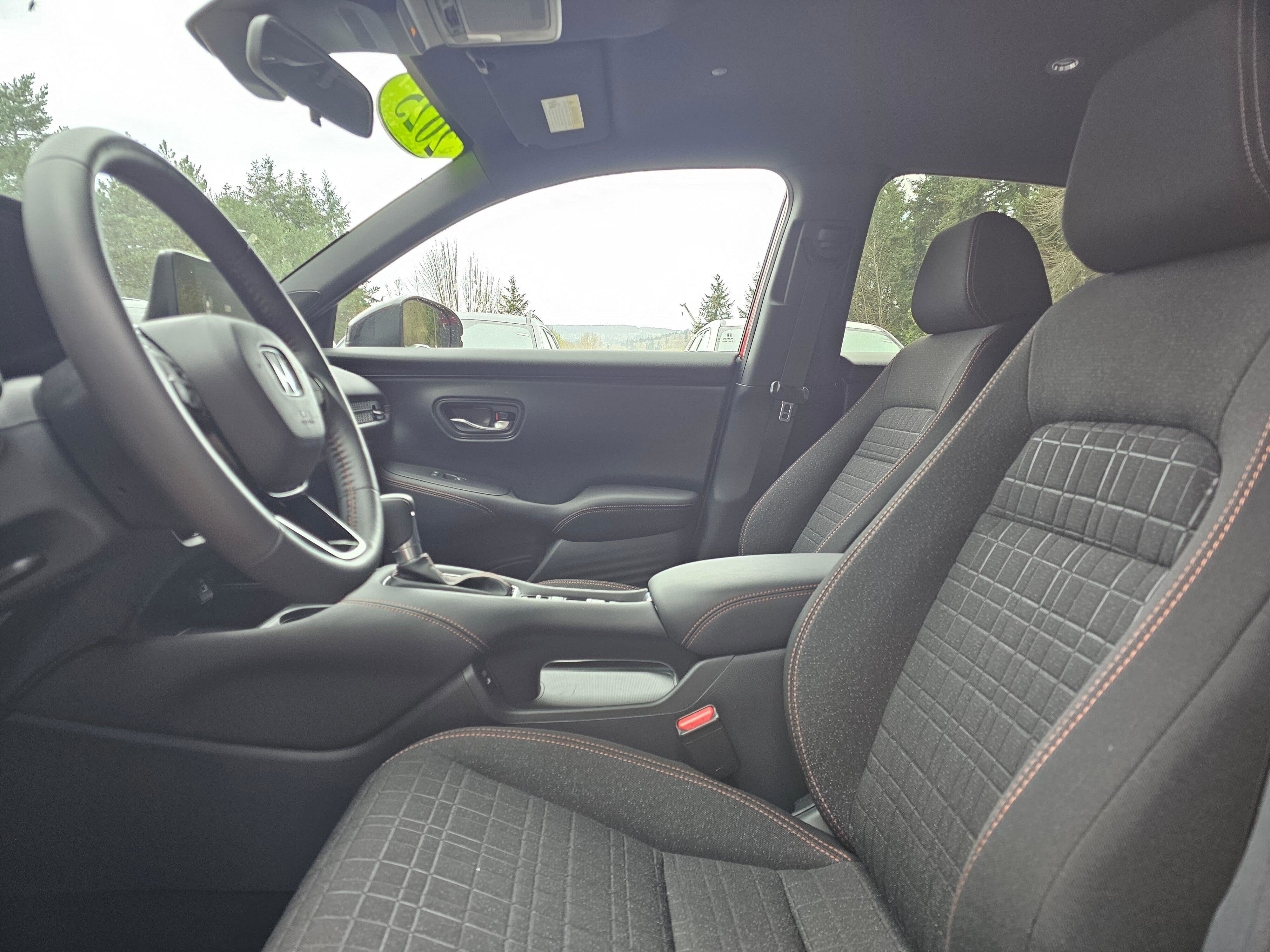 Certified 2025 Honda HR-V Sport image 21
