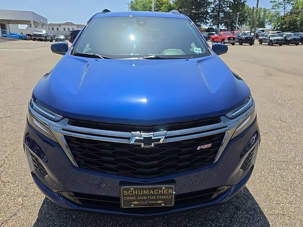 Used 2023 Chevrolet Equinox RS AWD/4WD image 8