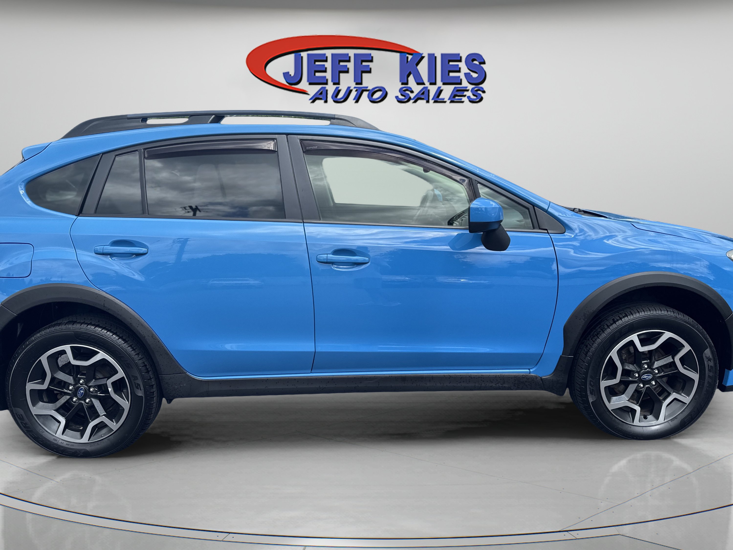Used 2016 Subaru Crosstrek 2.0i Premium AWD/4WD image 4