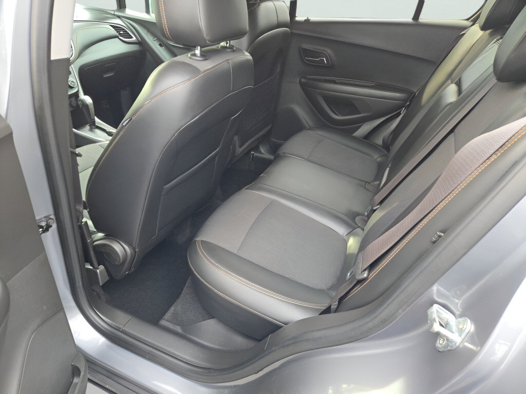 Certified 2019 Chevrolet Trax LT w/ LT Convenience Package FWD image 22