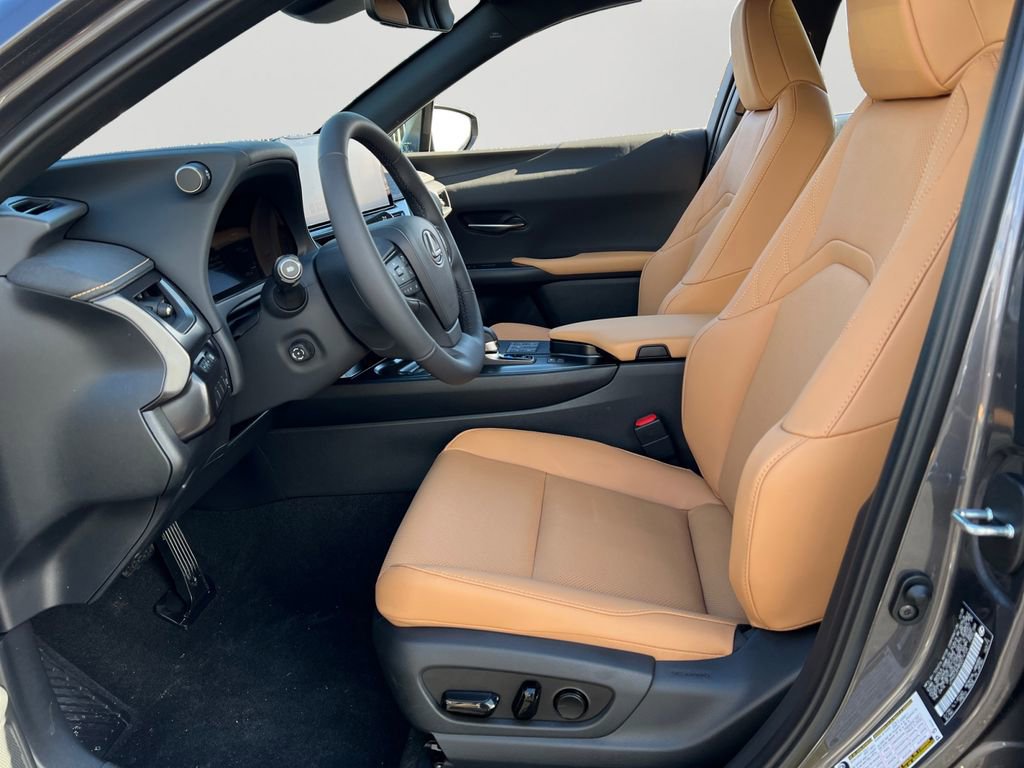 New 2025 Lexus UX 300h AWD image 12