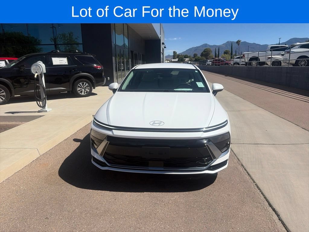 Used 2024 Hyundai Sonata SEL FWD image 2