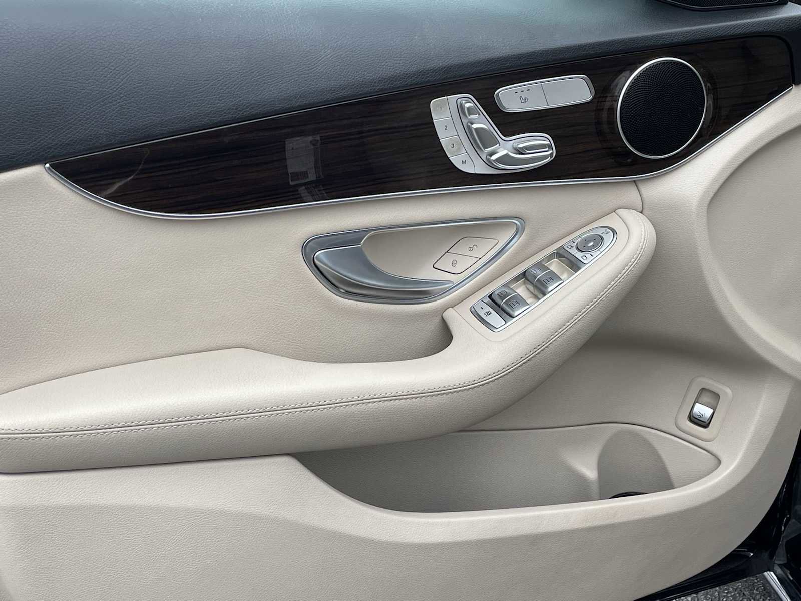 Used 2018 Mercedes-Benz C 300 Sedan image 12