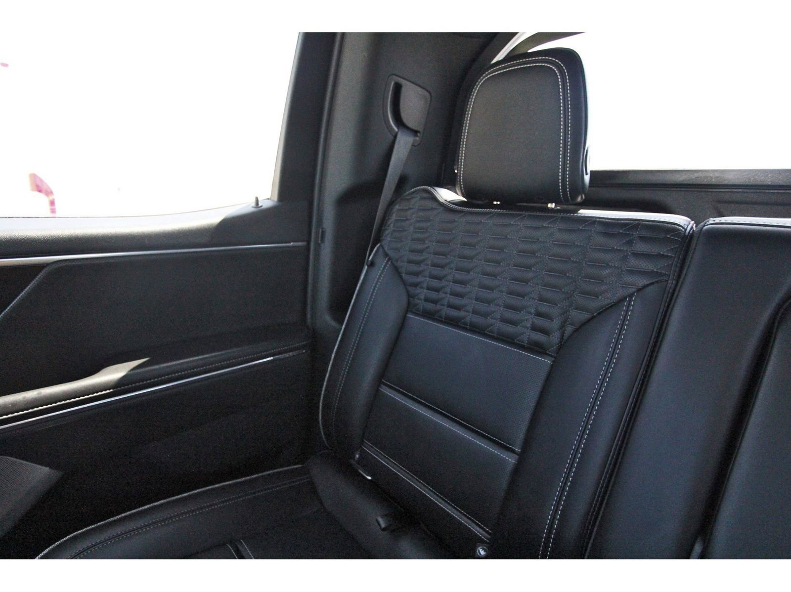 Used 2025 GMC Sierra EV Denali AWD/4WD image 14