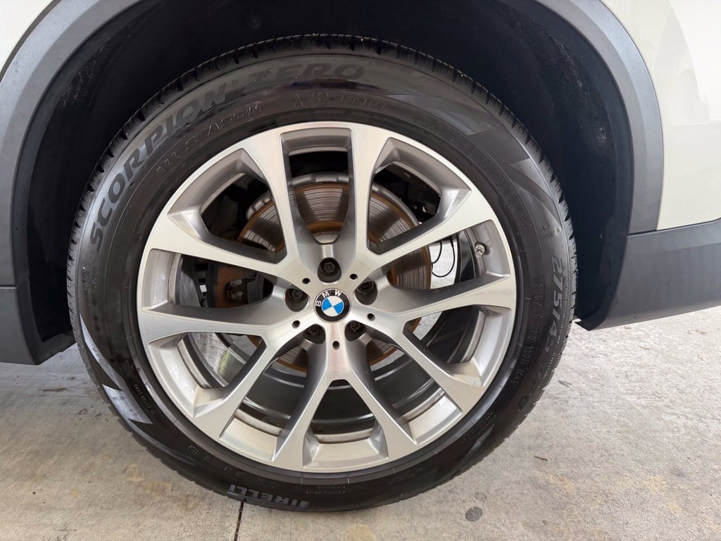 Used 2019 BMW X5 xDrive40i w/ Convenience Package AWD/4WD image 19