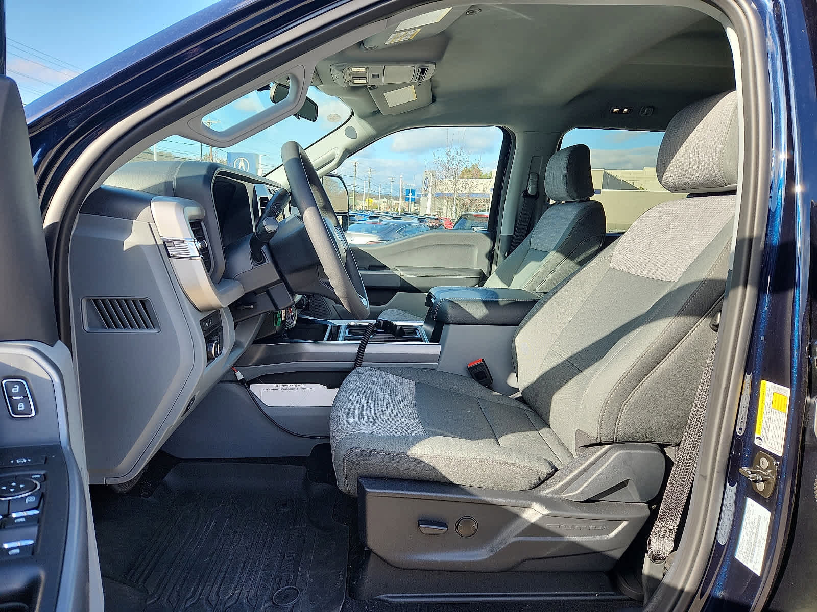 Used 2024 Ford F250 XLT w/ FX4 Off-Road Package image 15