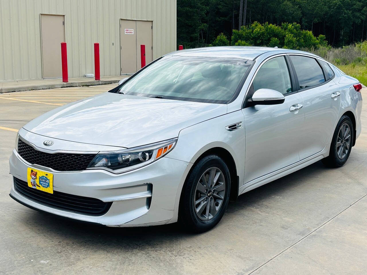 Used 2018 Kia Optima LX w/ Convenience Package FWD image 3