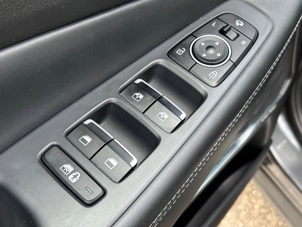 Used 2023 Hyundai Santa Fe Limited AWD/4WD image 22