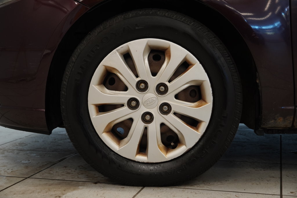 Used 2010 Kia Forte EX FWD image 66