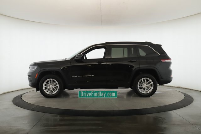 Used 2024 Jeep Grand Cherokee Laredo X w/ Trailer Tow Package image 9