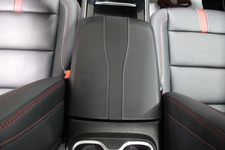 Used 2024 Chevrolet Traverse RS w/ LPO, Floor Liner Package image 32
