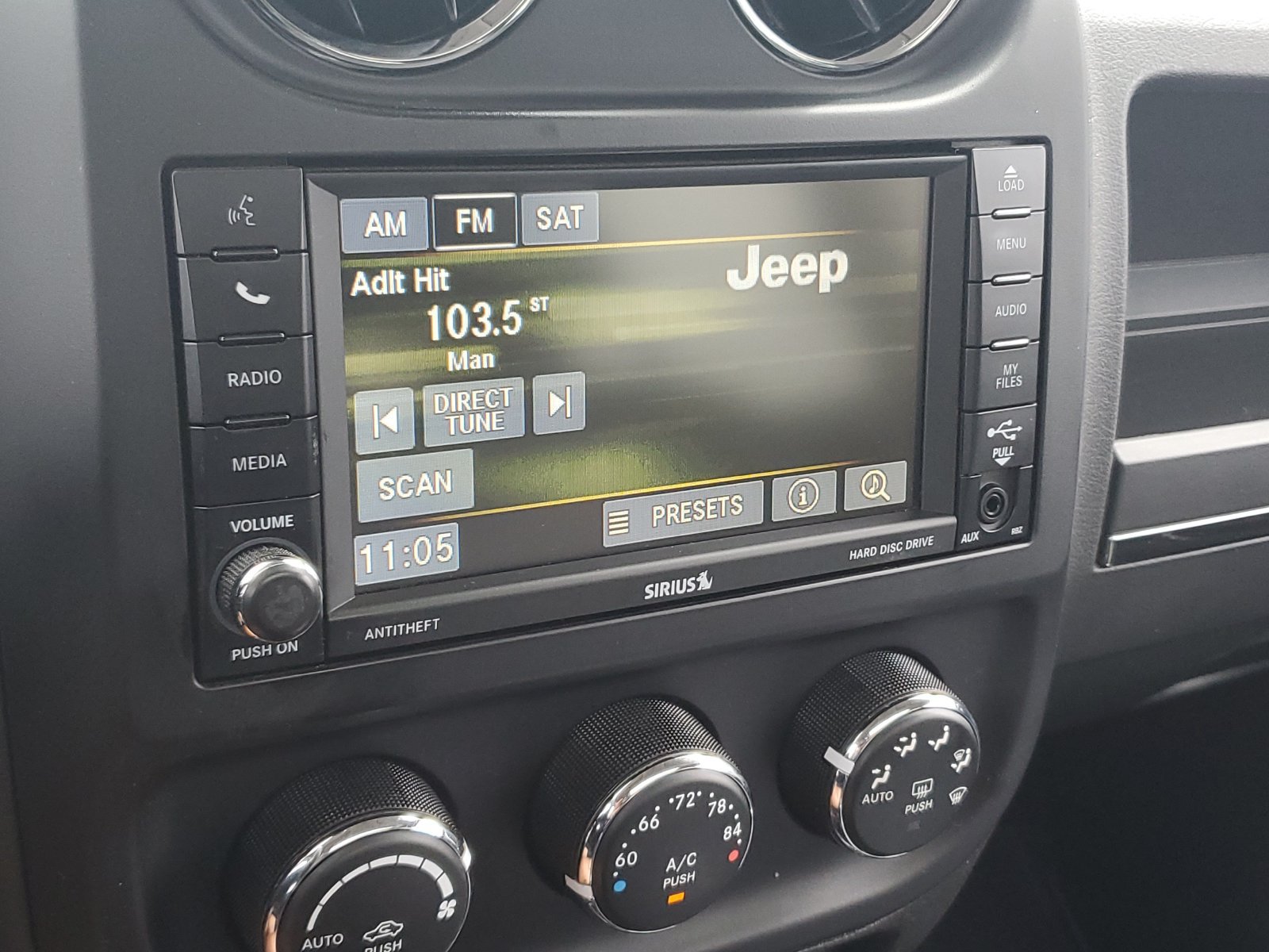Used 2017 Jeep Patriot High Altitude AWD/4WD image 25