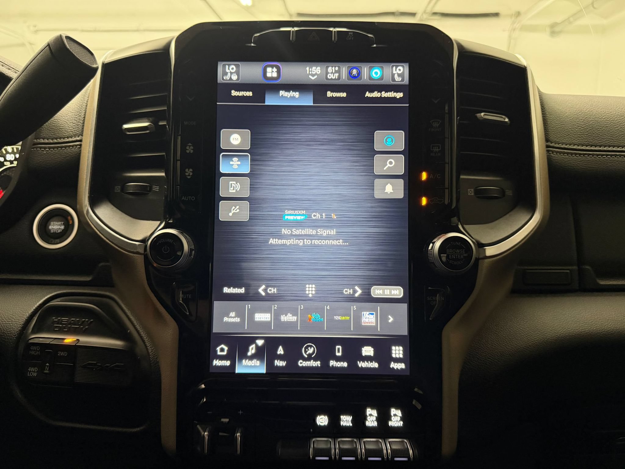 Used 2023 RAM 3500 Laramie AWD/4WD image 18