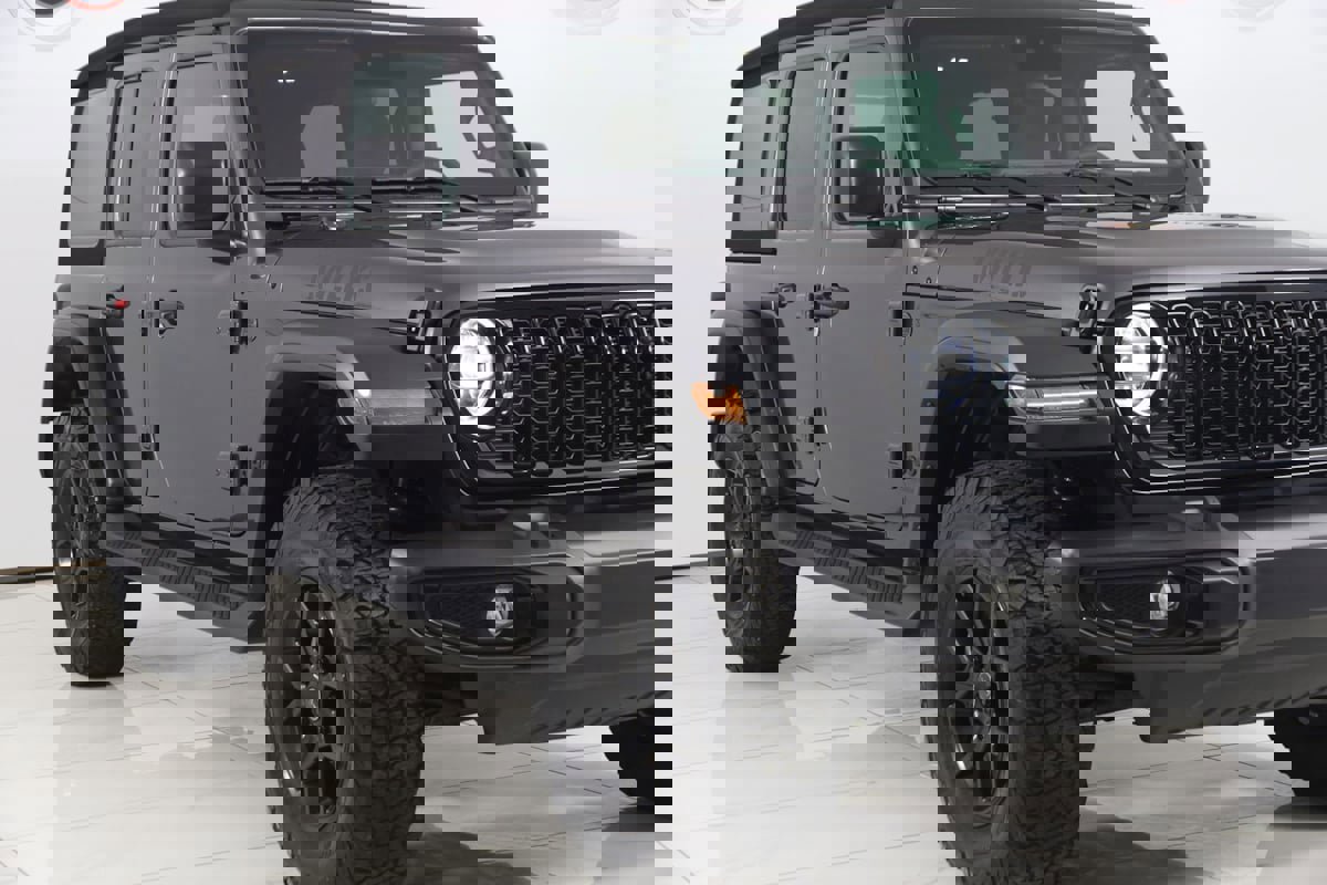 Used 2024 Jeep Wrangler Willys image 38