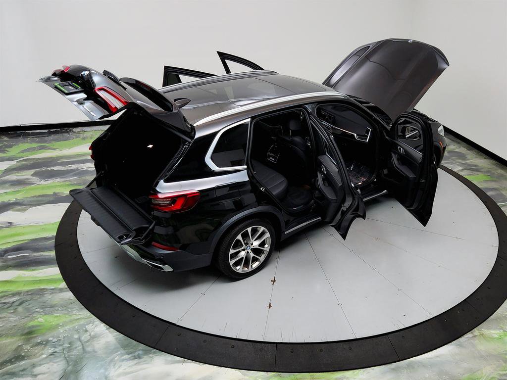 Used 2019 BMW X5 xDrive40i w/ Premium Package 2 AWD/4WD image 40