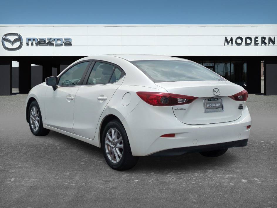 Used 2016 MAZDA MAZDA3 i Sport w/ Preferred Equipment Package FWD image 3