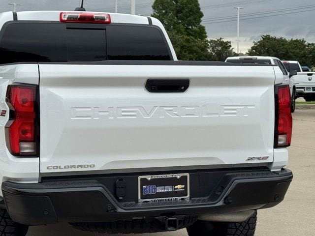 Certified 2025 Chevrolet Colorado ZR2 w/ Technology Package AWD/4WD image 8