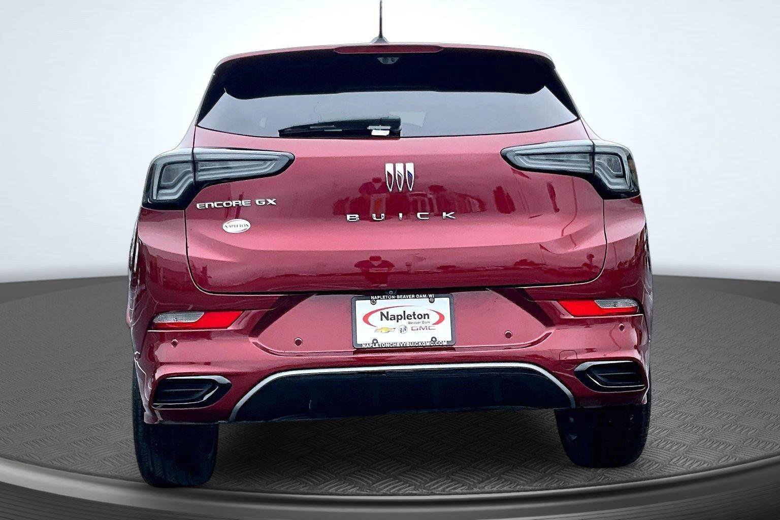 Used 2025 Buick Encore GX Avenir w/ Avenir Technology Package FWD image 4