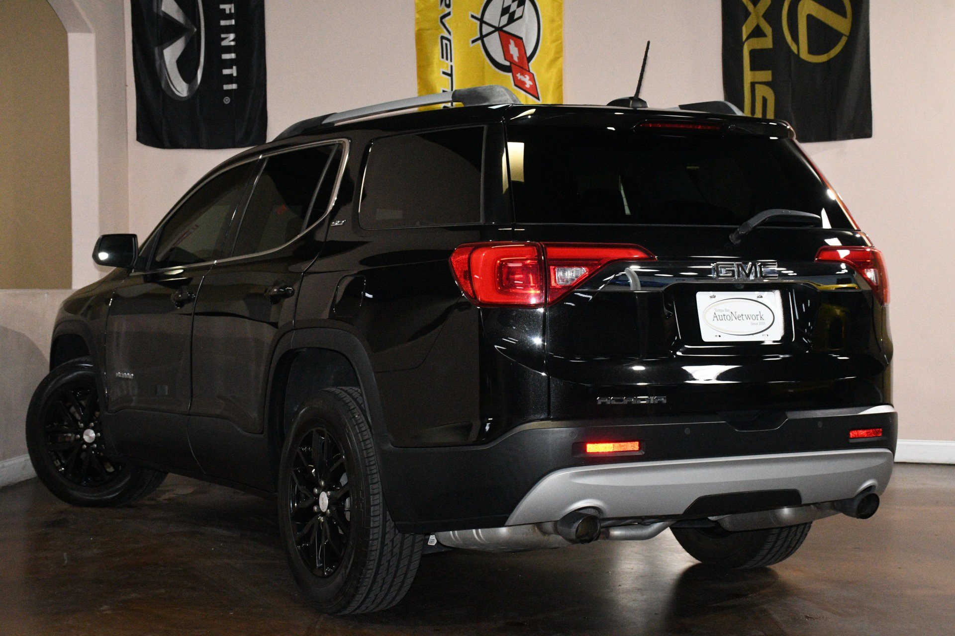 Used 2019 GMC Acadia SLT FWD image 6