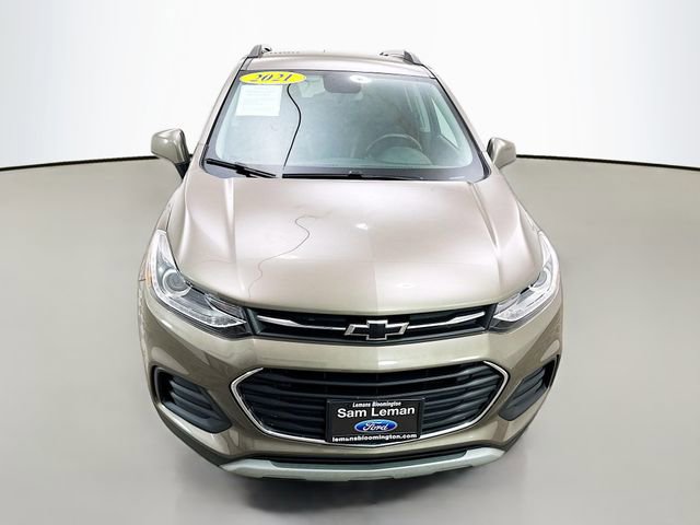 Used 2021 Chevrolet Trax LT w/ Driver Confidence Package image 2