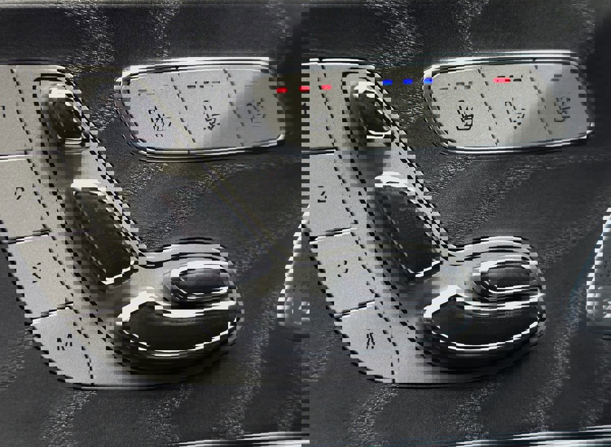 Used 2020 Mercedes-Benz AMG GT 53 w/ Driver Assistance Package image 29