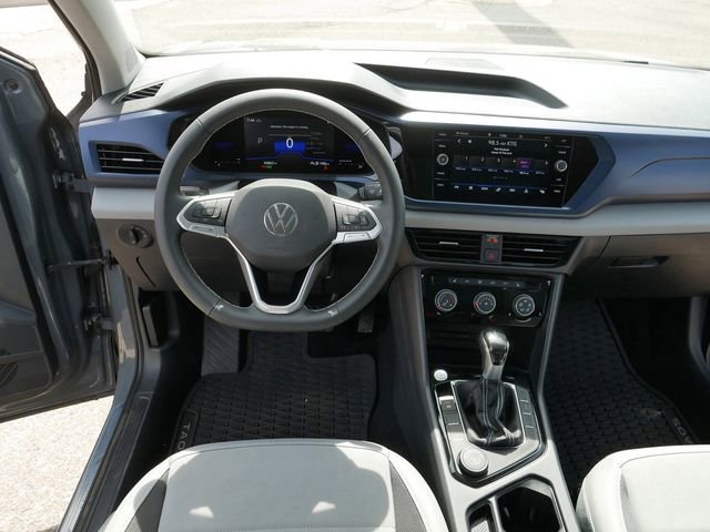 Certified 2023 Volkswagen Taos SE w/ Panoramic Sunroof Package AWD/4WD image 21