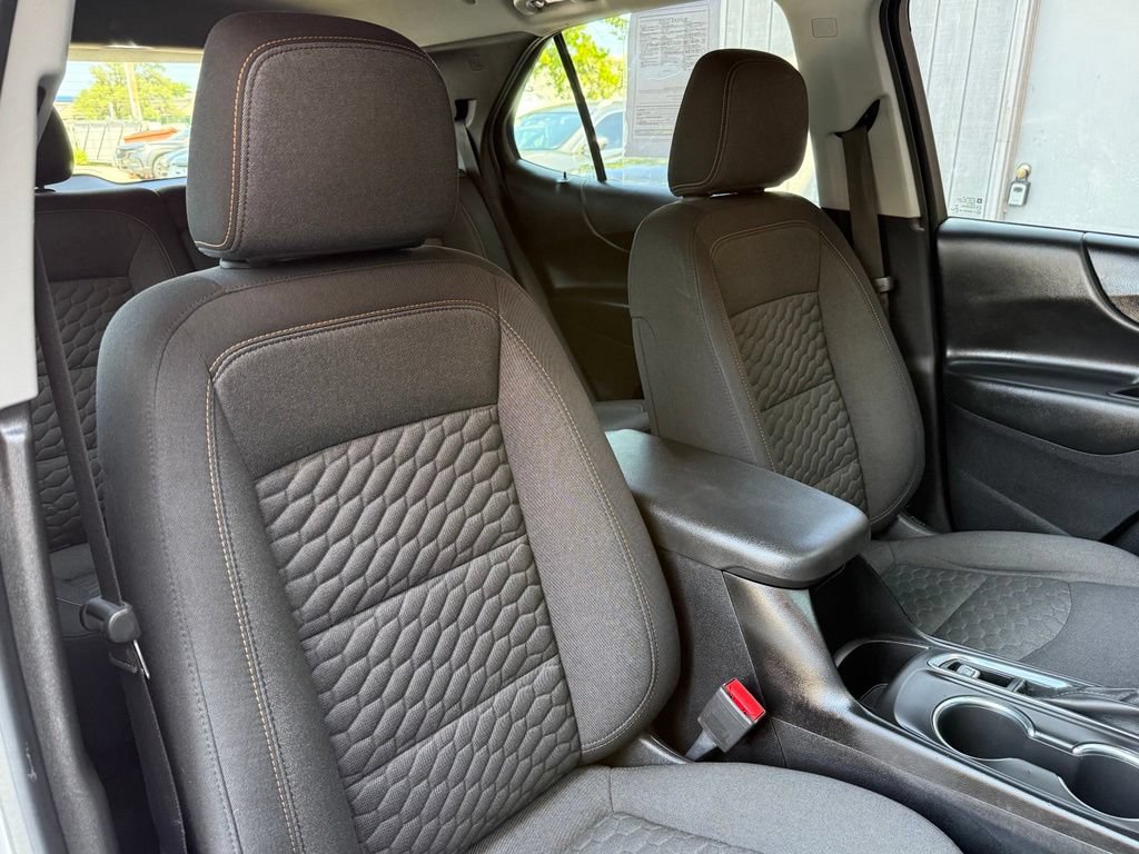 Used 2019 Chevrolet Equinox LT FWD image 17