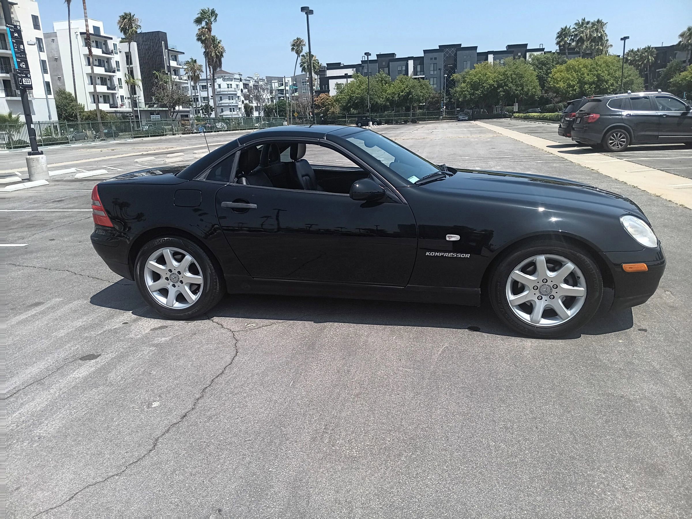 Used 2000 Mercedes-Benz SLK 230 image 4