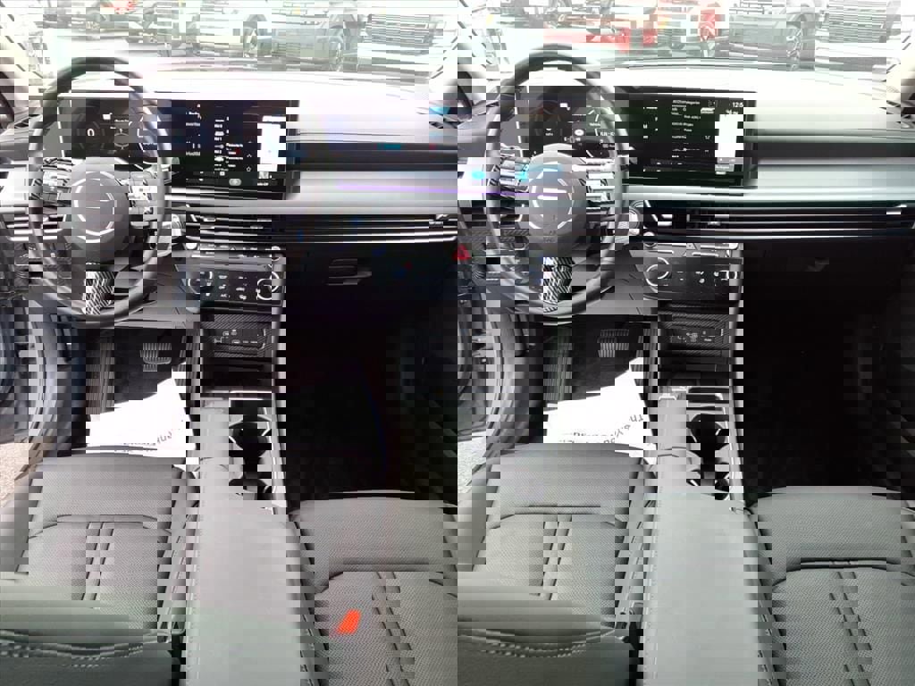 Certified 2025 Hyundai Sonata Limited image 7