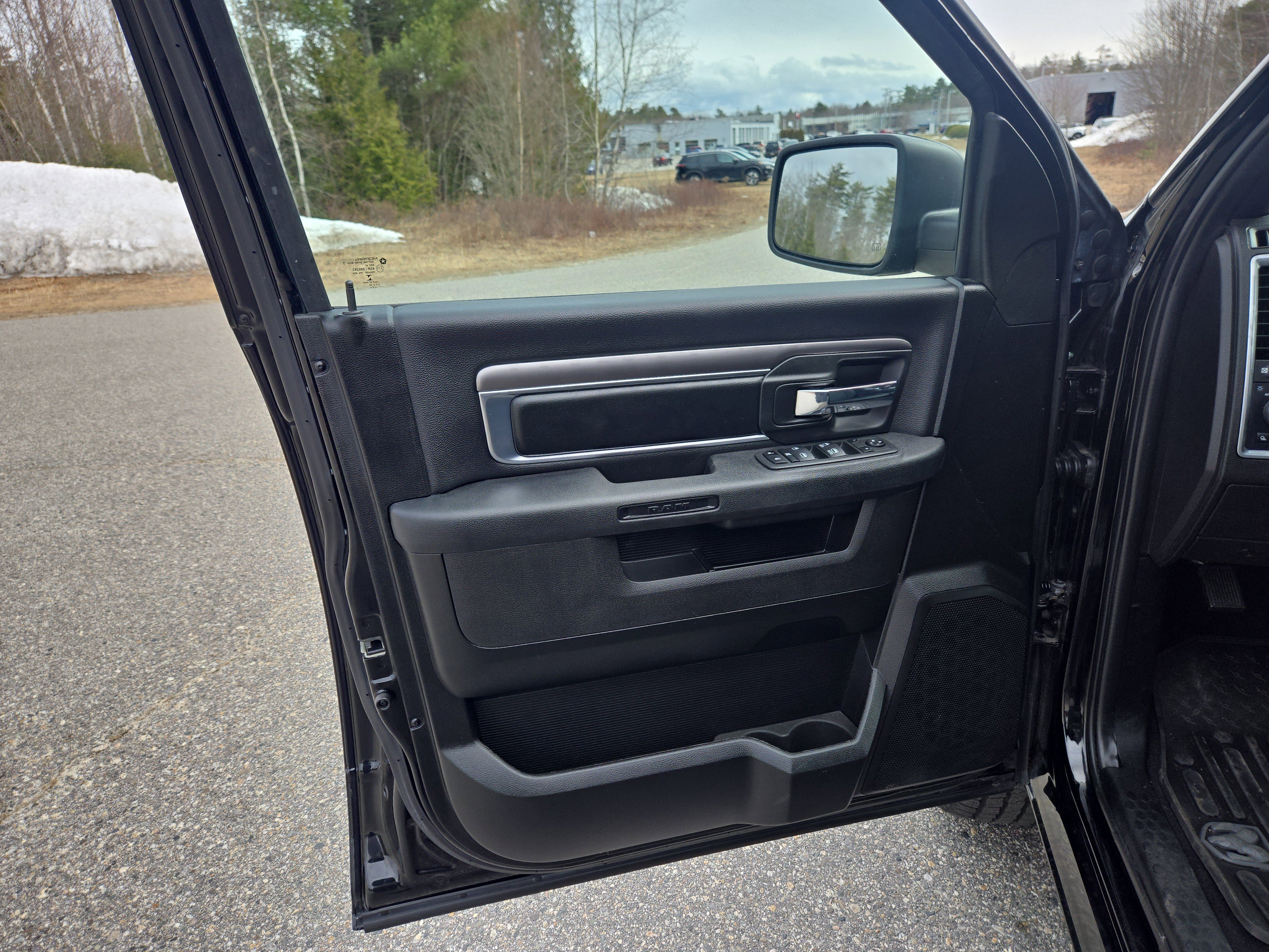 Used 2022 RAM 1500 Classic Warlock w/ Warlock Decor Package AWD/4WD image 15