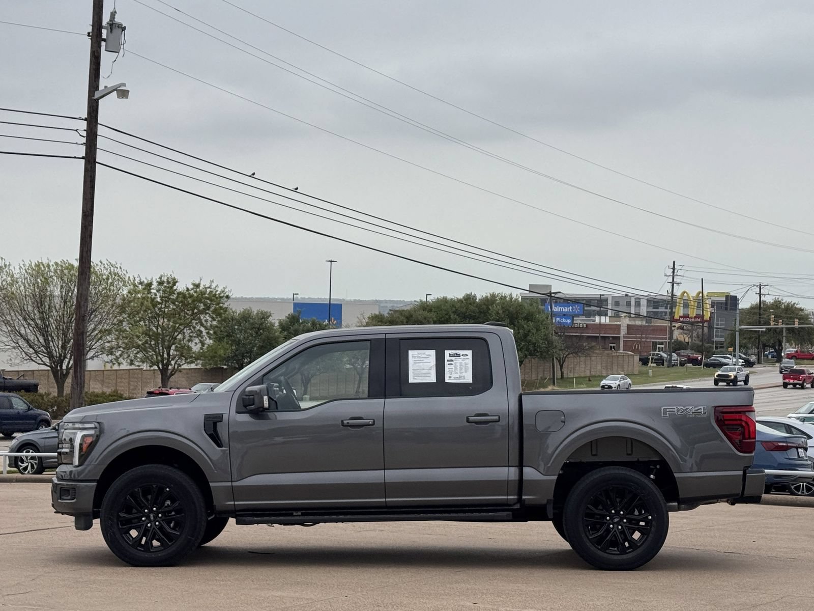 Used 2025 Ford F150 Lariat w/ Equipment Group 501A Mid AWD/4WD image 7