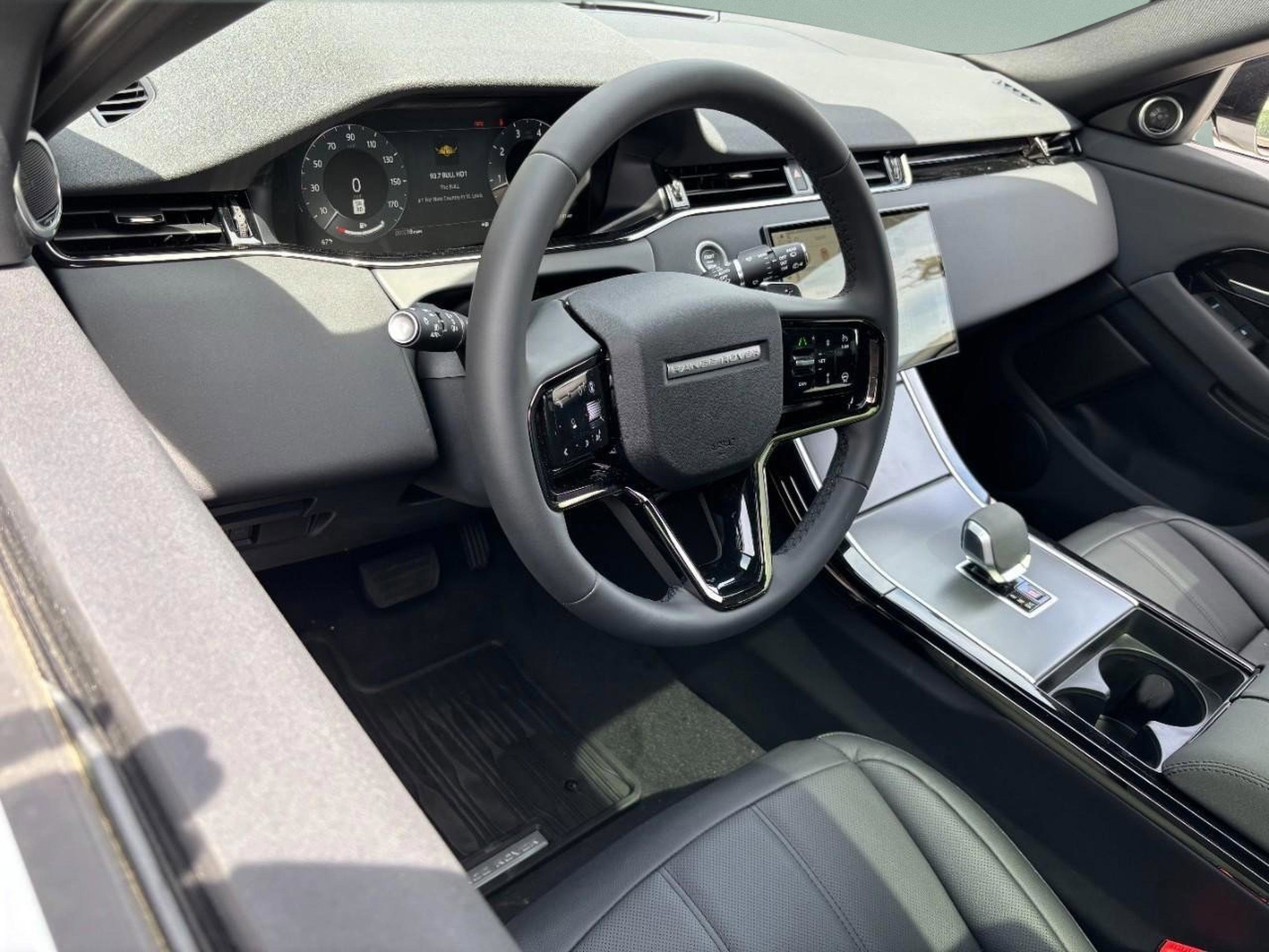 Used 2026 Land Rover Range Rover Evoque S image 21