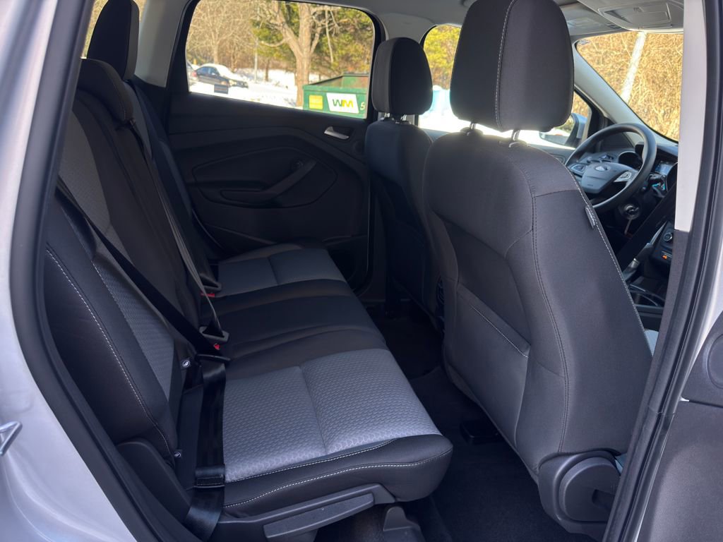 Used 2017 Ford Escape SE w/ Equipment Group 201A image 11