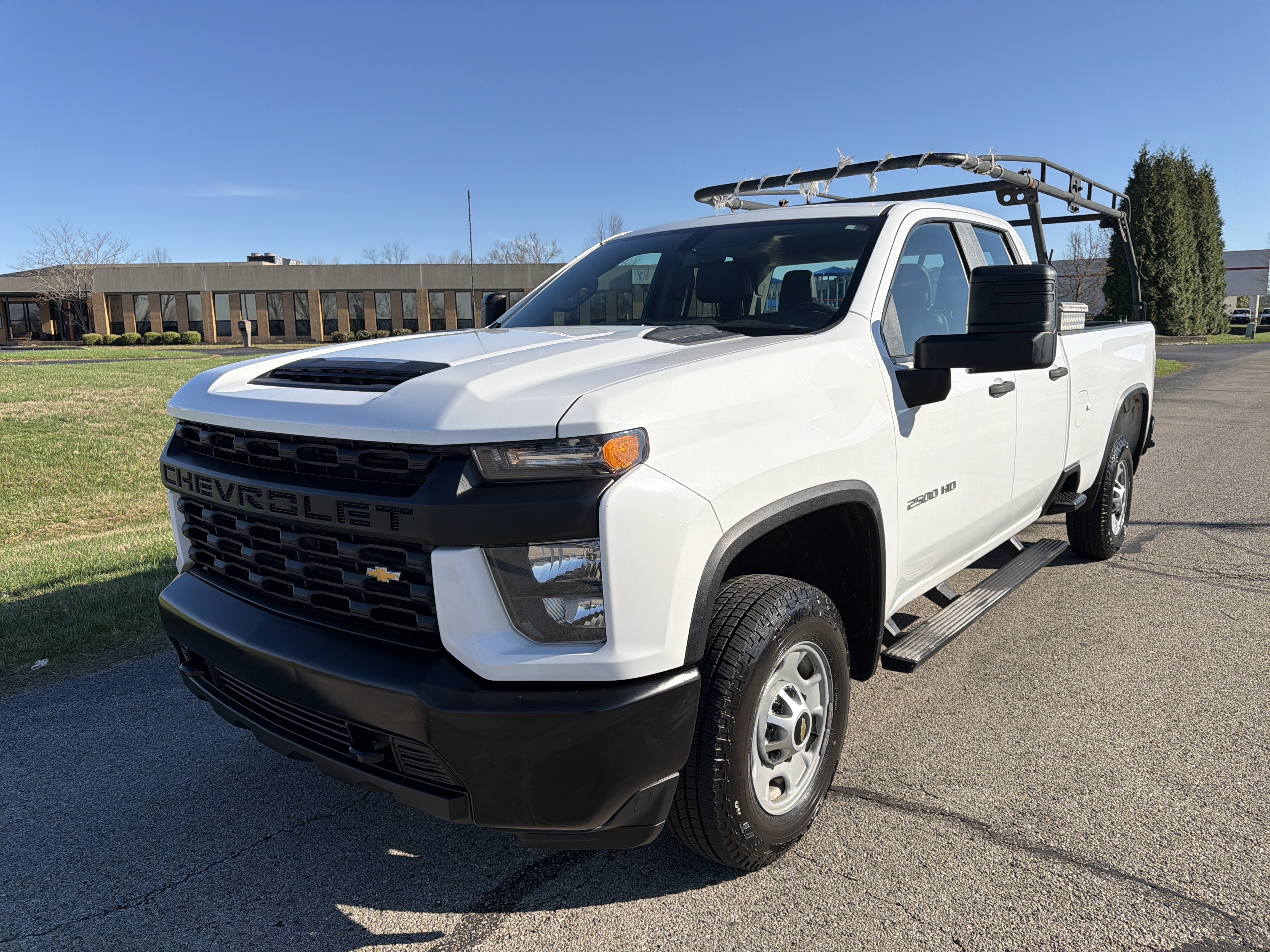 Used 2021 Chevrolet Silverado 2500 W/T RWD image 4