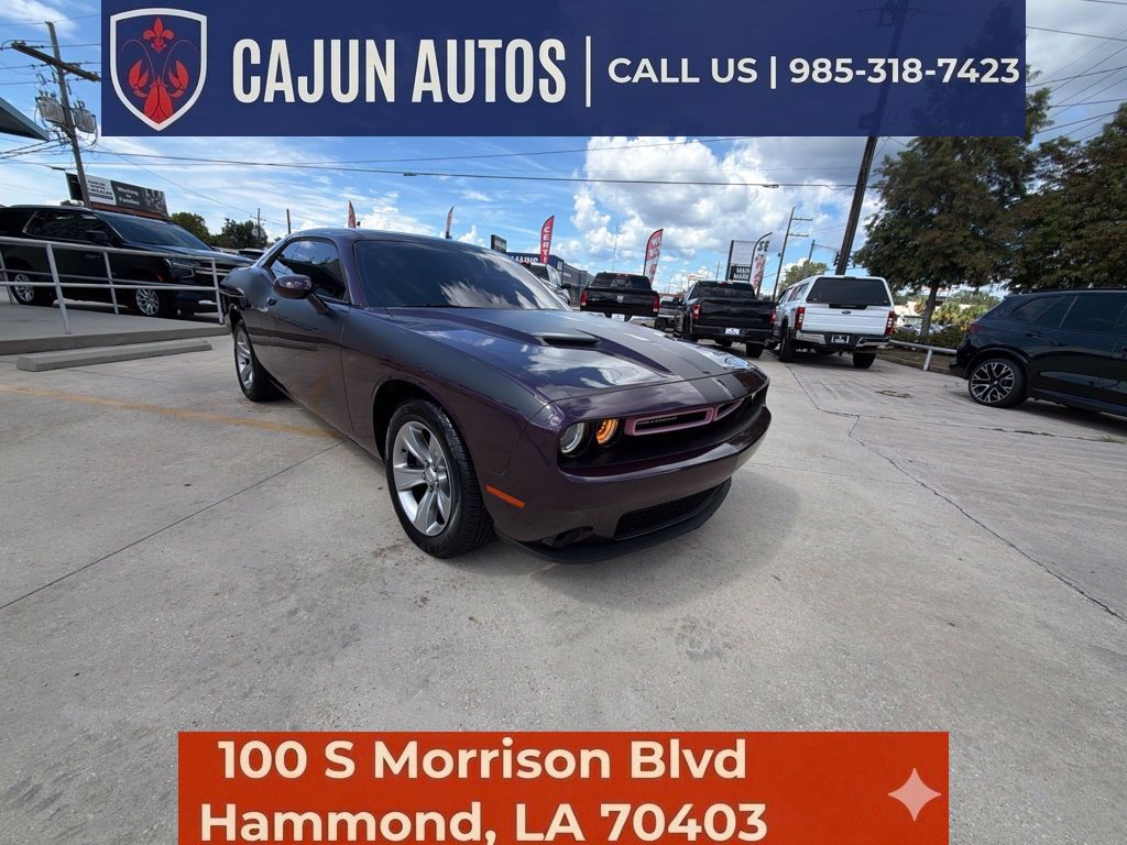 Used 2020 Dodge Challenger SXT RWD image 8