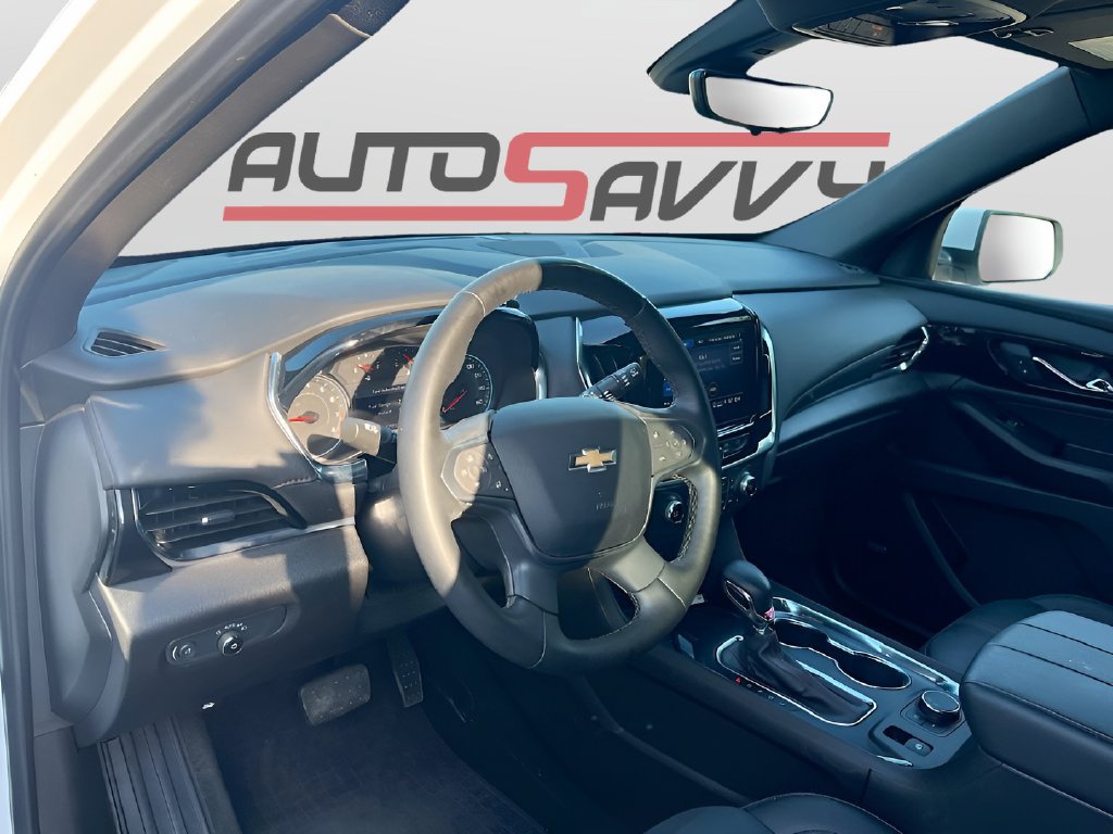 Used 2023 Chevrolet Traverse RS w/ LPO, Cargo Package FWD image 9