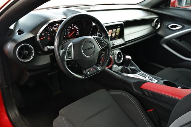 Used 2018 Chevrolet Camaro SS image 21