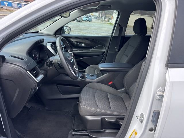 Used 2024 GMC Terrain SLE AWD/4WD image 8