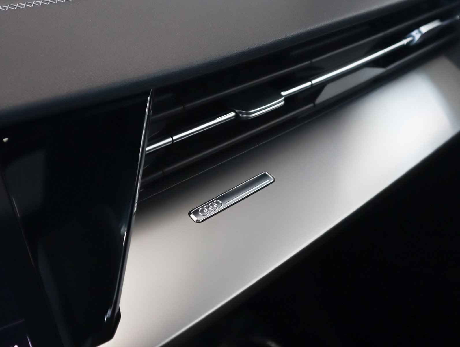 Used 2023 Audi A3 2.0T Premium w/ Convenience Package image 21