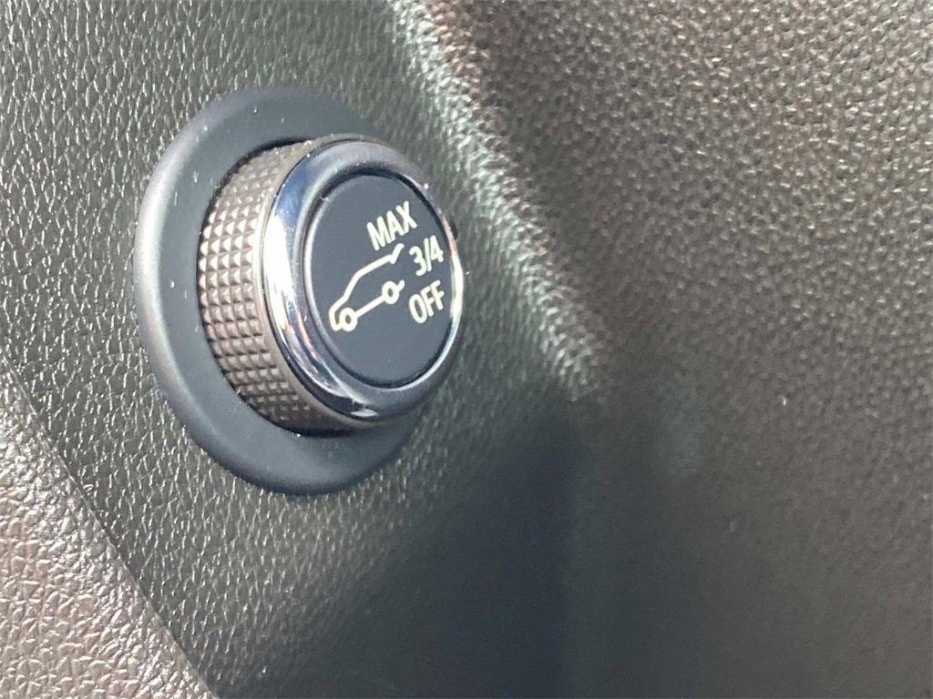 Used 2023 Cadillac XT4 Premium Luxury w/ Cold Weather Package image 23