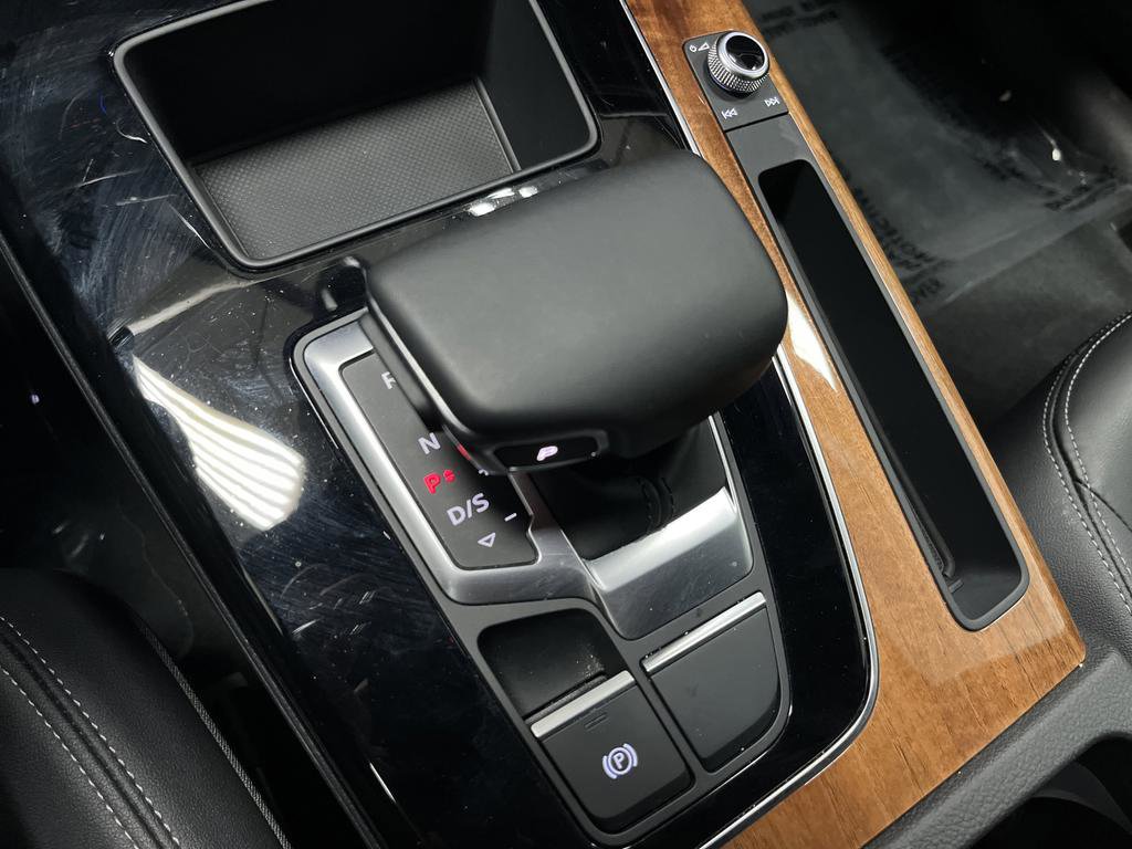 Used 2023 Audi Q5 2.0T Premium w/ Convenience Package image 20