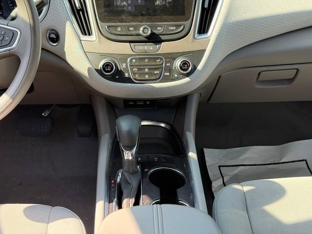 Used 2024 Chevrolet Malibu LT FWD image 15