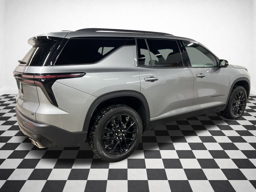 Certified 2024 Chevrolet Traverse LT w/ Midnight/Sport Edition image 9