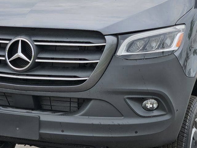 New 2025 Mercedes-Benz Sprinter 2500 image 9