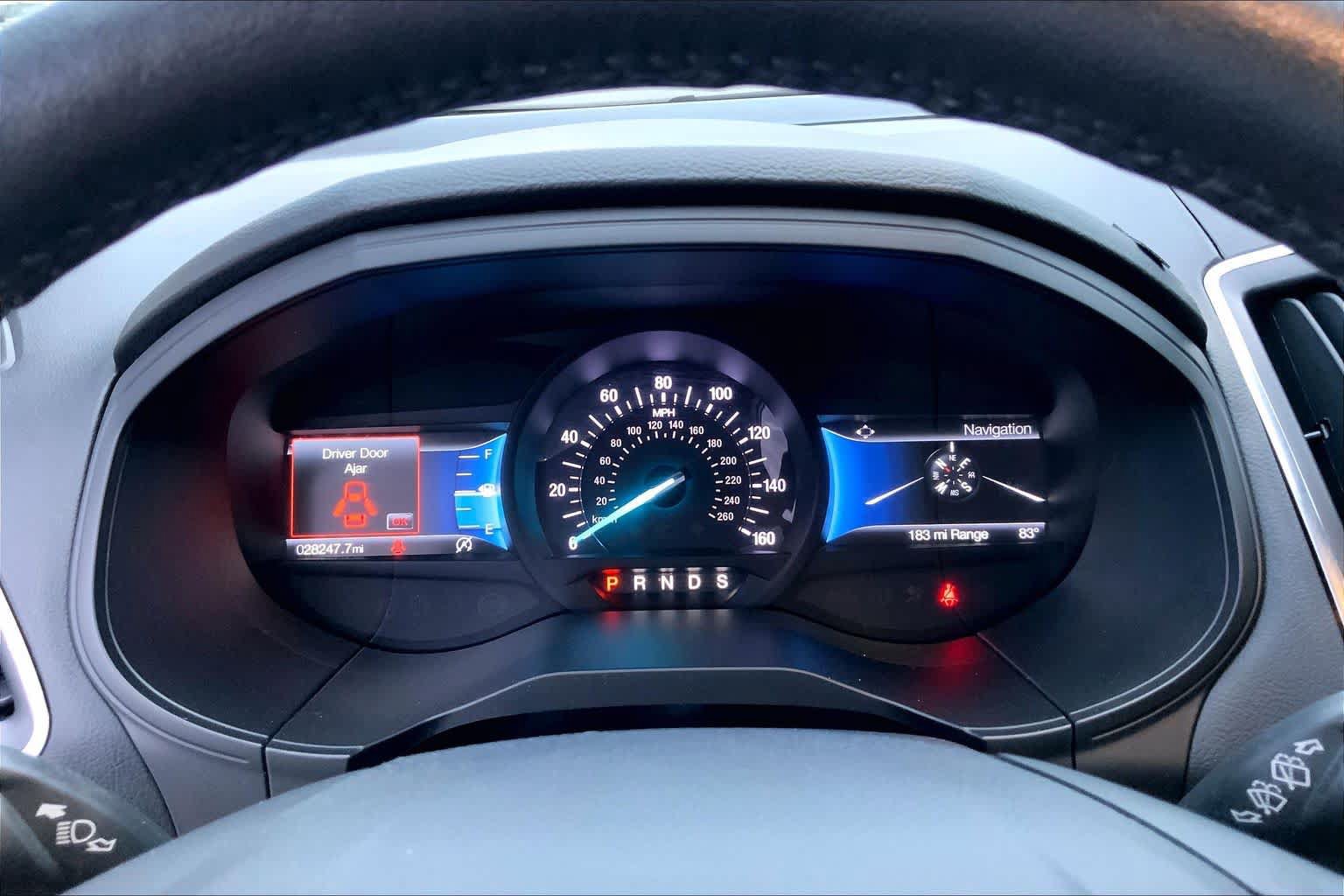 Used 2022 Ford Edge Titanium AWD/4WD image 25