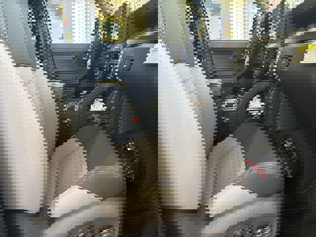 New 2025 Toyota Tacoma TRD Off-Road image 25