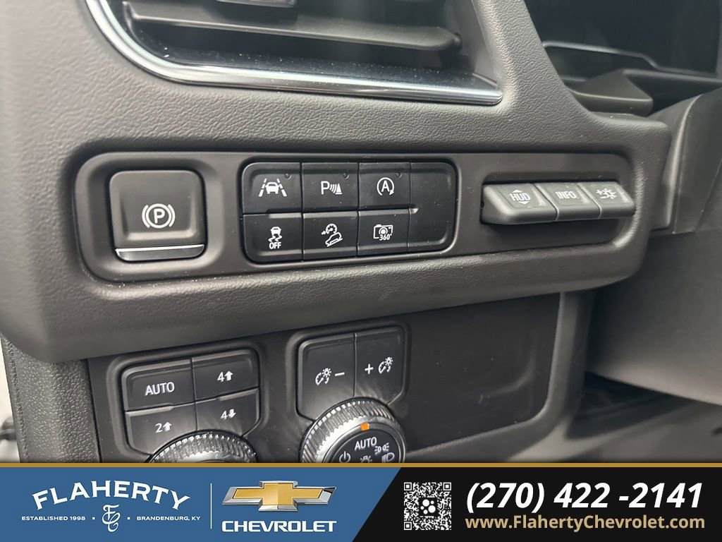 Used 2024 GMC Yukon AT4 w/ Technology Package image 21