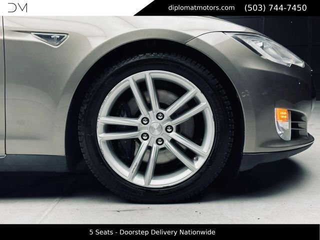 Used 2015 Tesla Model S 70D AWD/4WD image 38