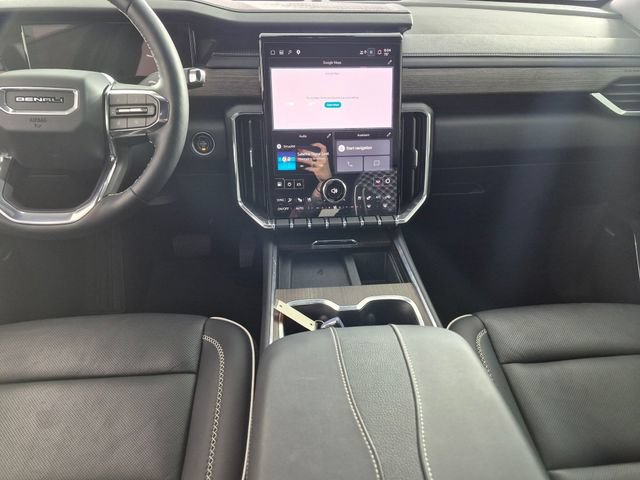 Used 2025 GMC Acadia Denali FWD image 25